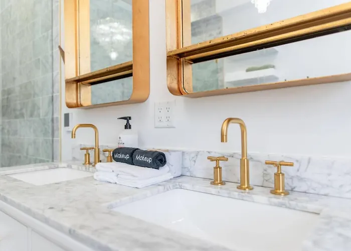 Luxury 5br Perfect For Groups Apartment