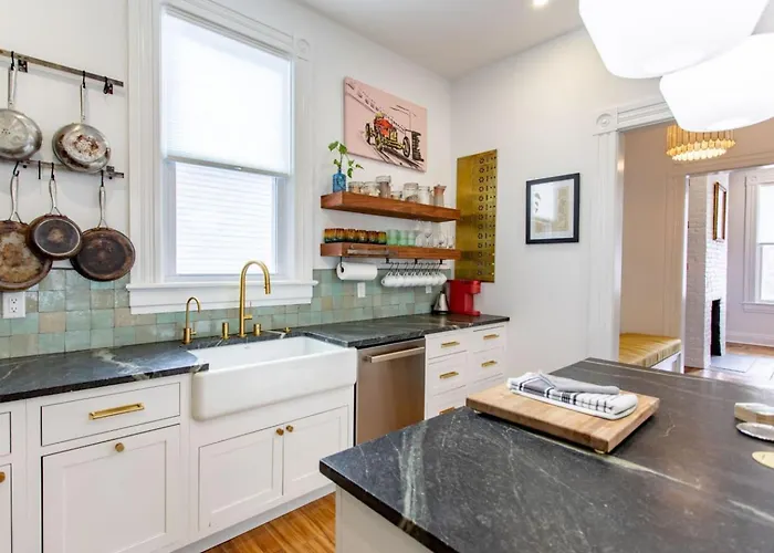 Apartment Luxury 5br Perfect For Groups Pittsburgh