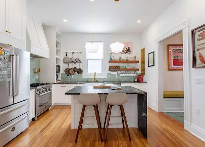 Apartment Luxury 5br Perfect For Groups Pittsburgh